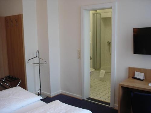 Imagen general del Hotel Rhein-hotel. Foto 1