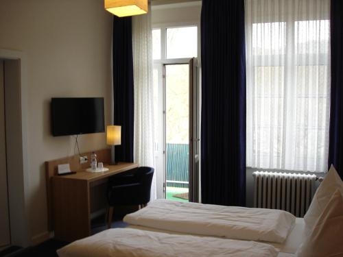 Imagen general del Hotel Rhein-hotel. Foto 8