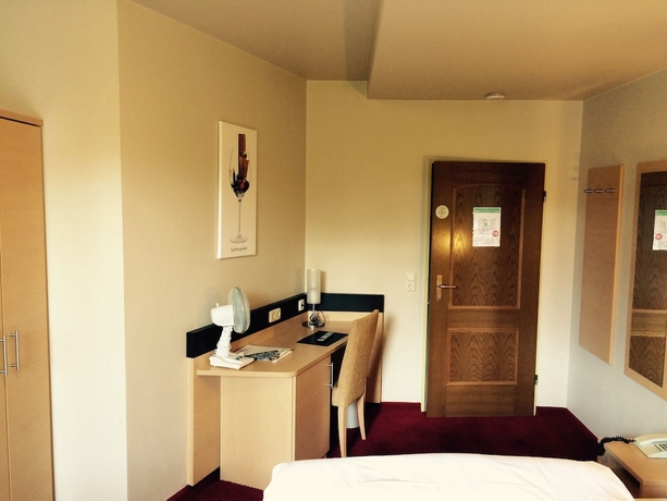 Imagen de la habitación del Hotel Rheinhotel Lamm. Foto 4