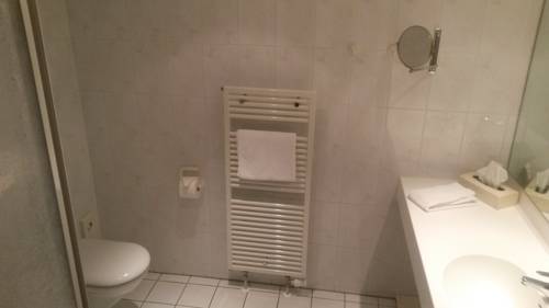 Imagen de la habitación del Hotel Rheinhotel Larus. Foto 4