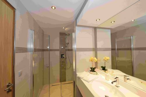 Imagen de la habitación del Hotel Rheinhotel Larus. Foto 14