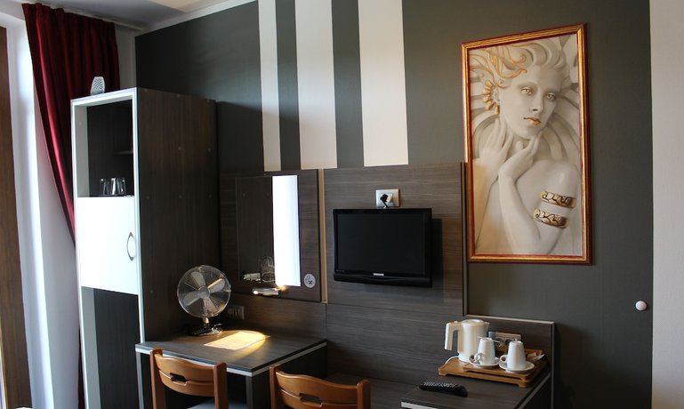 Imagen de la habitación del Hotel Rheinhotel Lilie. Foto 11