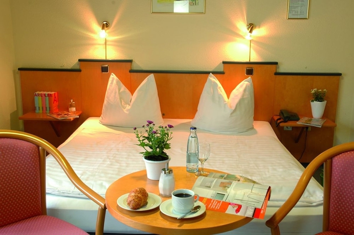 Imagen de la habitación del Hotel Rheinhotel R&uuml;desheim. Foto 8