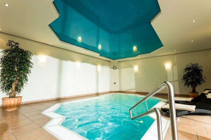 Imagen de la piscina del Hotel Rheinhotel R&uuml;desheim. Foto 13
