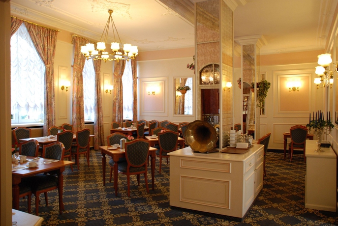 Imagen del bar/restaurante del Hotel Rheinischer Hof, Bad Soden. Foto 2