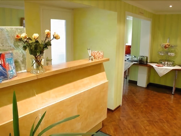 Imagen de los interiores del Hotel Rheinland. Foto 15