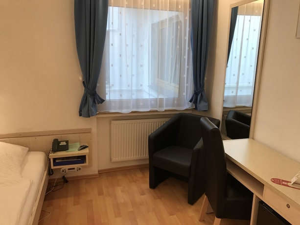 Imagen de la habitación del Hotel Rheinlust. Foto 12