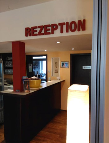 Imagen de los interiores del Hotel Rheintal. Foto 10