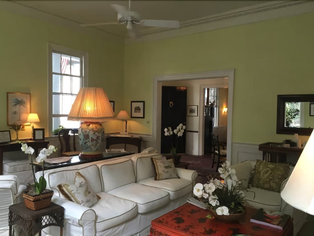 Imagen de los interiores del Hotel Rhett House Inn. Foto 19