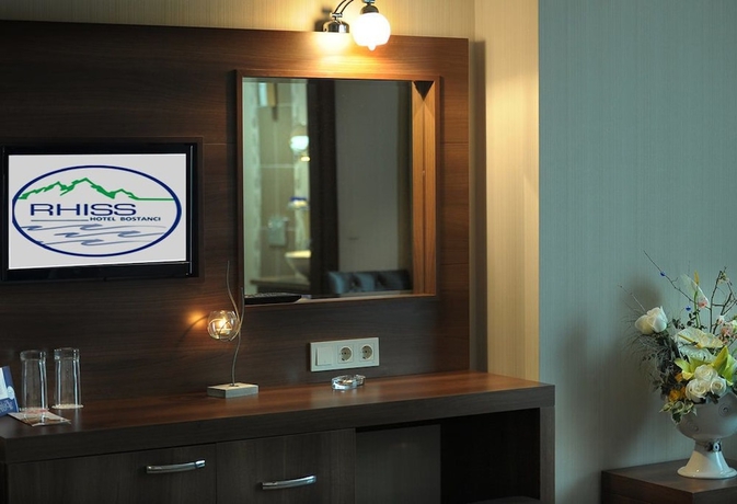 Imagen de la habitación del Hotel Rhiss Bostanci. Foto 14