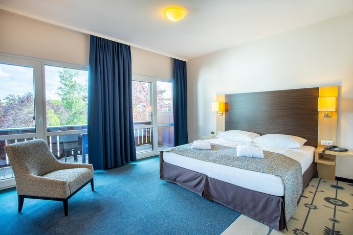 Imagen de la habitación del Hotel Rh&ouml;n Residence. Foto 16