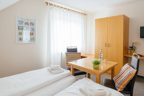 Imagen de la habitación del Hotel Rh&ouml;nhof. Foto 12