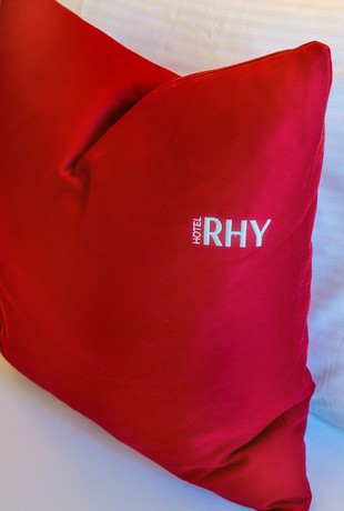 Imagen de la habitación del Hotel Rhy. Foto 15