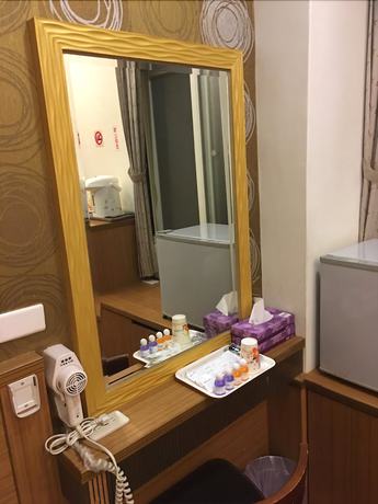 Imagen de la habitación del Hotel Ri Yue Hu Pan. Foto 8