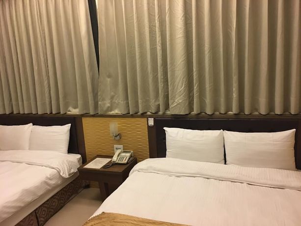 Imagen de la habitación del Hotel Ri Yue Hu Pan. Foto 10