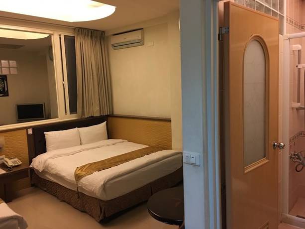 Imagen de la habitación del Hotel Ri Yue Hu Pan. Foto 12