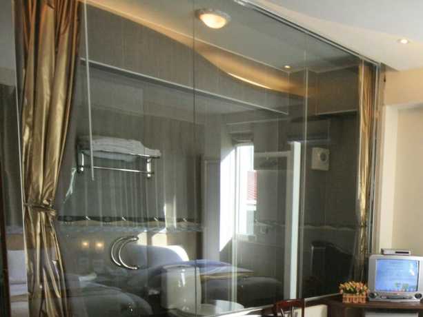 Imagen de la habitación del Hotel Ri Yue Hu Pan. Foto 19