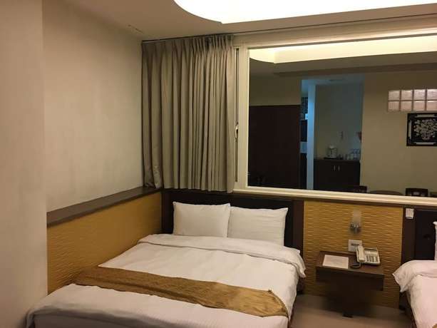 Imagen general del Hotel Ri Yue Hu Pan Hotel. Foto 1