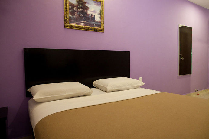 Imagen de la habitación del Hotel Ria. Foto 15