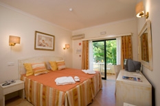 Imagen de la habitación del Hotel Ria Plaza Resort. Foto 3