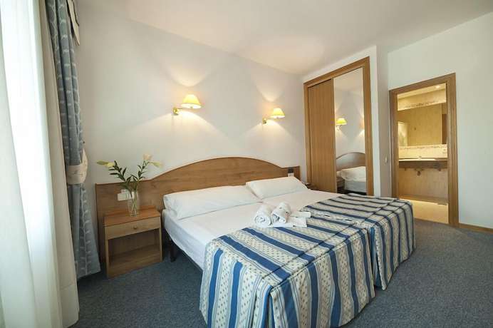 Imagen de la habitación del Hotel Ría Mar. Foto 5