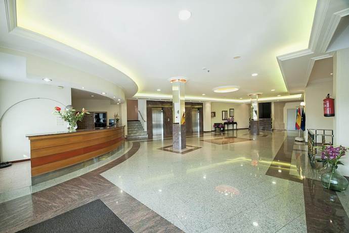 Imagen de los interiores del Hotel Ría Mar. Foto 16