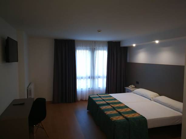 Imagen de la habitación del Hotel Ría Mar. Foto 8