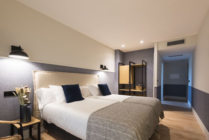 Imagen de la habitación del Hotel Rías Altas. Foto 16