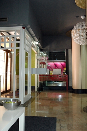 Imagen de los interiores del Hotel Río Arga. Foto 16