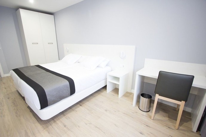 Imagen de la habitación del Hotel Río Asón. Foto 4