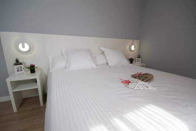 Imagen de la habitación del Hotel Río Asón. Foto 6
