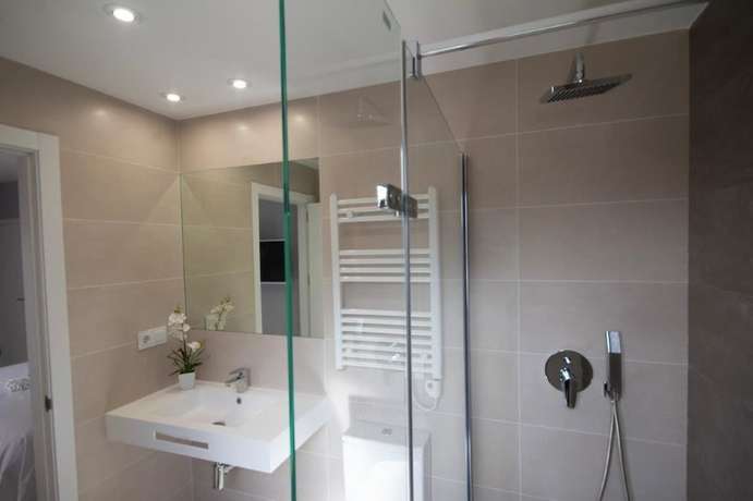 Imagen de la habitación del Hotel Río Asón. Foto 9