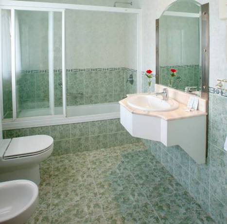 Imagen de la habitación del Hotel Río Cabia. Foto 7