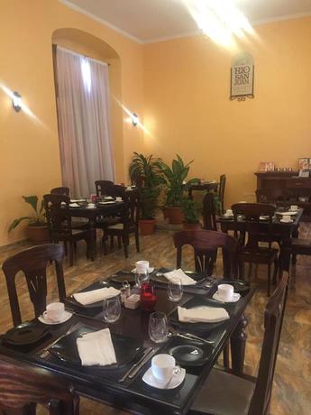 Imagen del bar/restaurante del Hotel R&iacute;o San Juan. Foto 2