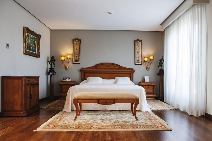 Imagen de la habitación del Hotel R&iacute;os, San Adri&aacute;n. Foto 10