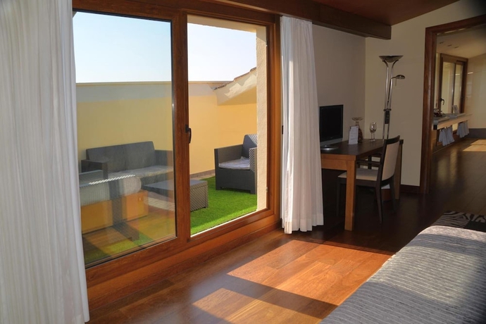 Imagen de la habitación del Hotel R&iacute;os, San Adri&aacute;n. Foto 16