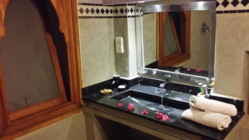 Imagen de la habitación del Hotel Riad Al Ksar and Spa. Foto 11