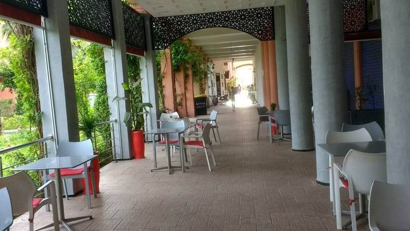 Imagen del bar/restaurante del Hotel Riad Alkarya. Foto 3