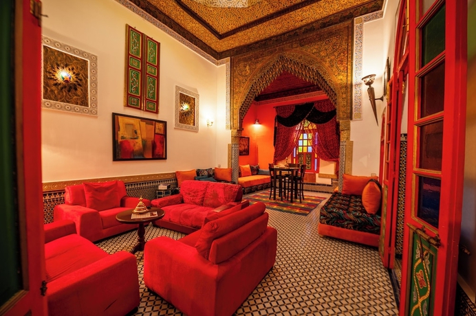 Imagen de la habitación del Hotel Riad Amira Luxury Palace. Foto 13