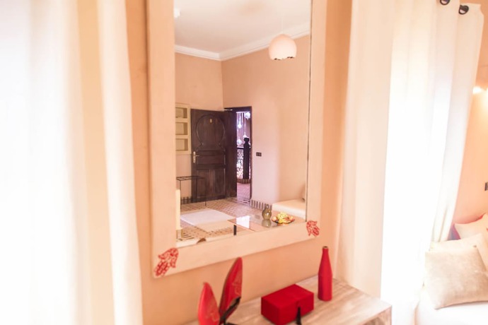 Imagen de la habitación del Hotel Riad Azawad. Foto 13