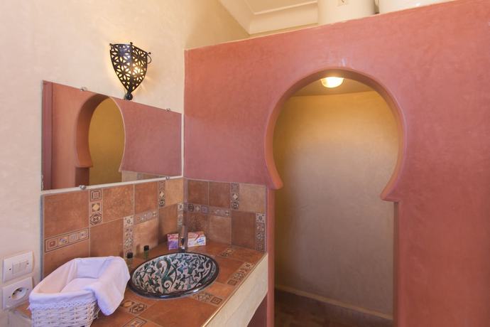 Imagen de la habitación del Hotel Riad Beloiseau. Foto 9