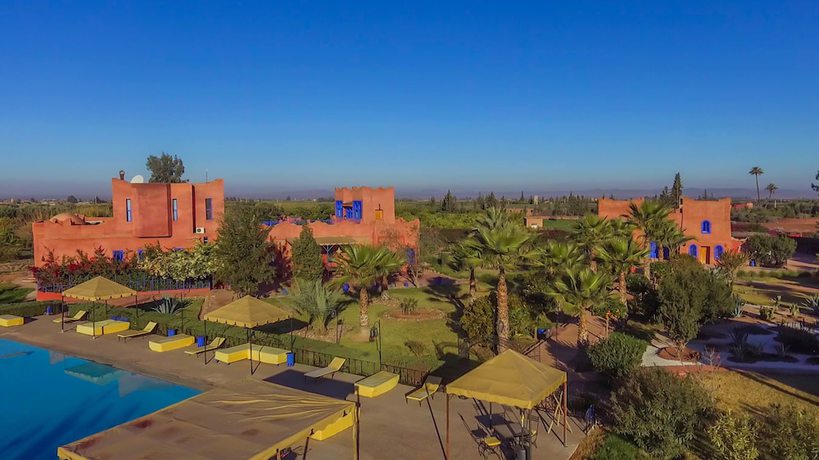 Imagen de la piscina del Hotel Riad Beloiseau. Foto 19