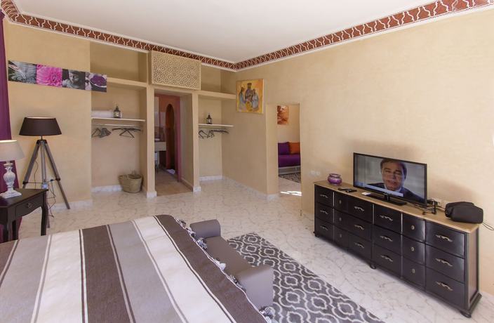 Imagen de la habitación del Hotel Riad Beloiseau. Foto 11