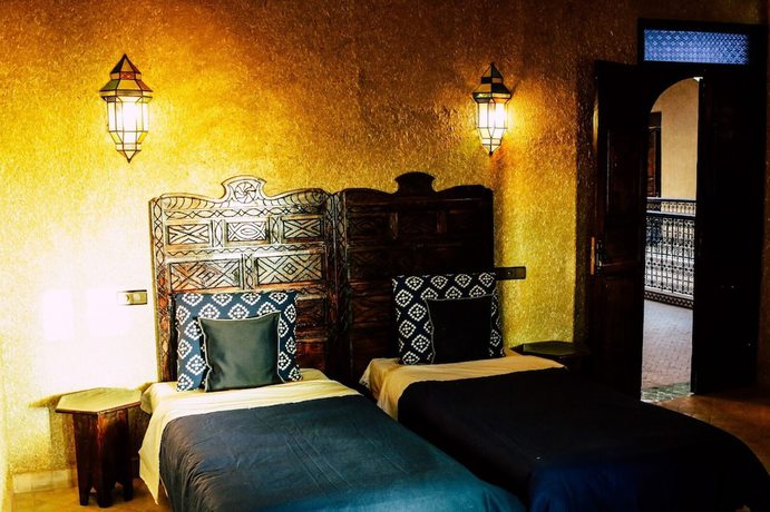 Imagen de la habitación del Hotel Riad Caravasar. Foto 6