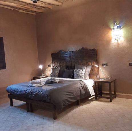 Imagen de la habitación del Hotel Riad Caravasar. Foto 11