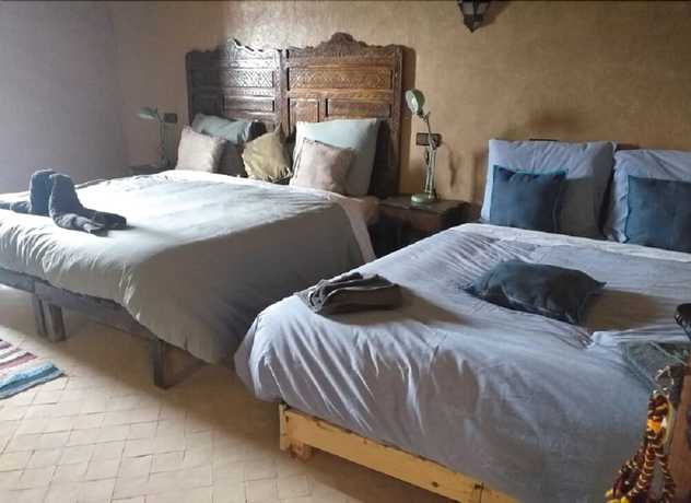 Imagen de la habitación del Hotel Riad Caravasar. Foto 14