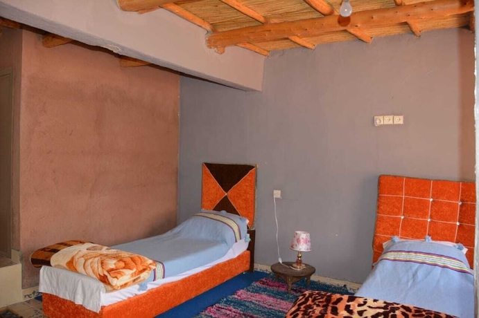Imagen de la habitación del Hotel Riad Dar Tagine. Foto 6
