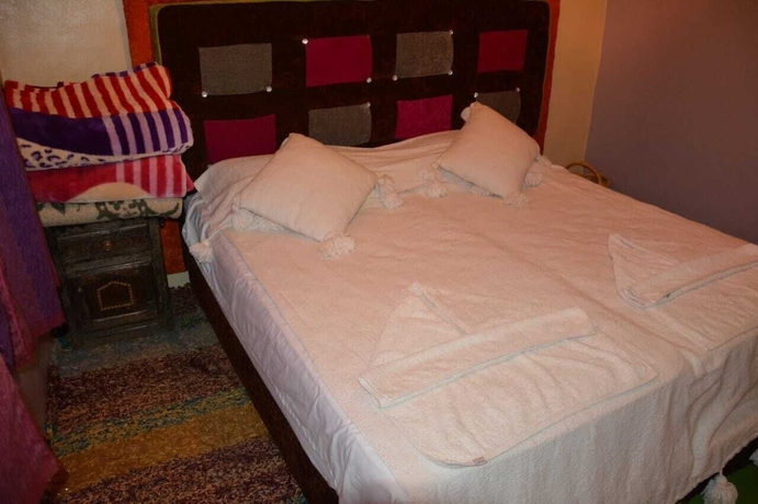 Imagen de la habitación del Hotel Riad Dar Tagine. Foto 11