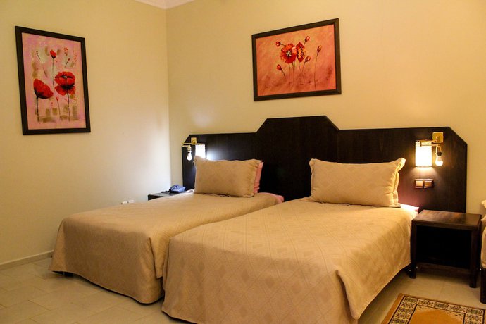 Imagen de la habitación del Hotel Riad Dar Zen Salma. Foto 8