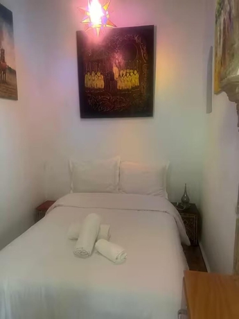 Imagen de la habitación del Hotel Riad Khadija Mille et une Nuit. Foto 8
